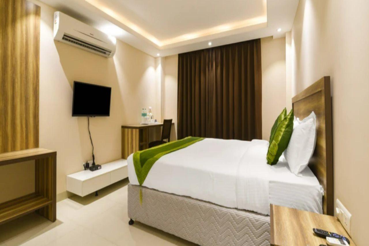 Treebo Iffco Chowk Gurgaon Exterior foto